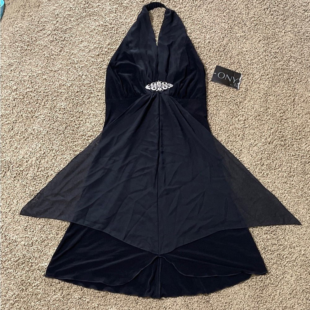 Onyx Nite Formal Black Dress Size 6 Rhinestone Brooch NWT Halter Sleeveless Knee